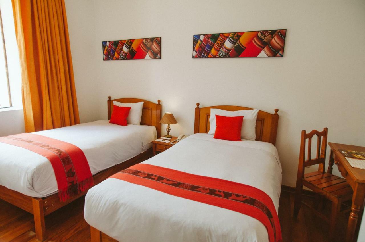 Twin Room,1765870214:JPEG